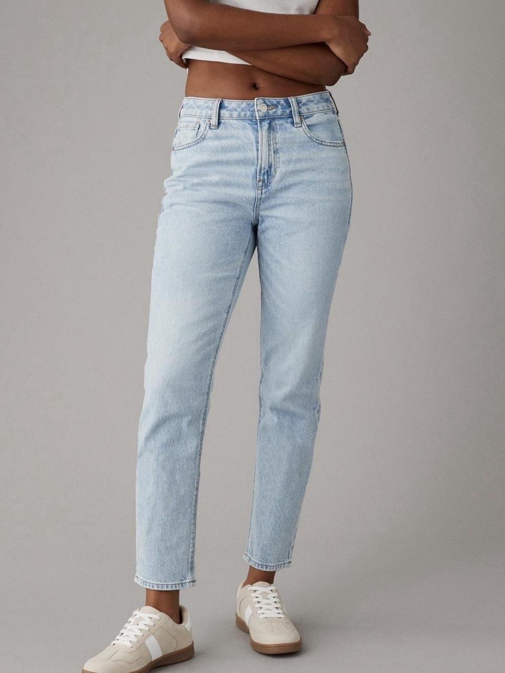 Light Wash Straight Leg Jeans